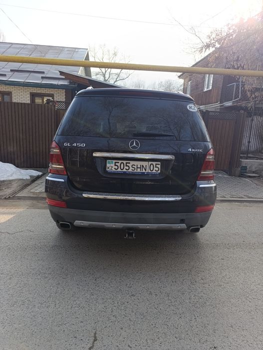 Продам Мерседес Бенц GL450 4 matik