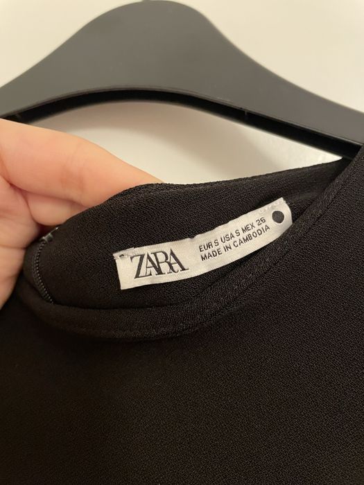 Rochie eleganta Zara.