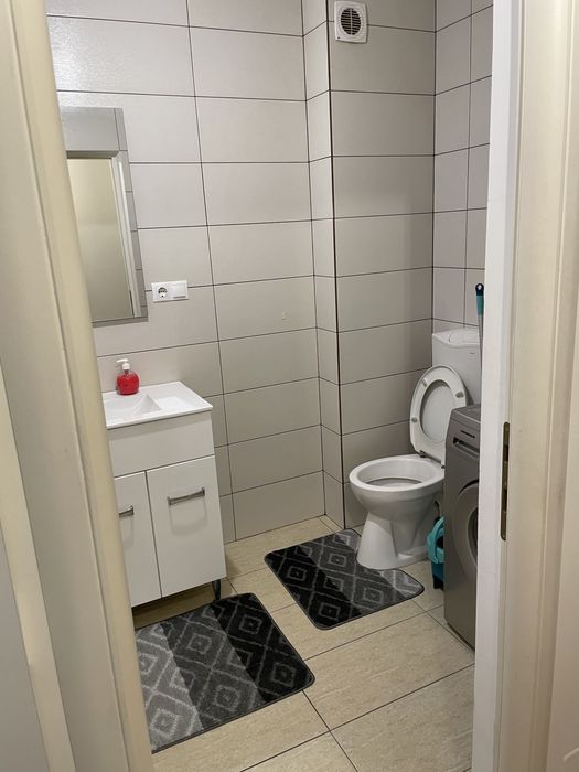 Proprietar Inchiriez apartament pe calea Baciului