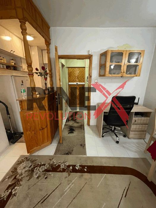 Дава се под наем Едностаен апартамент в Асеновград - 30 кв.м за 300 € - Снимка #1