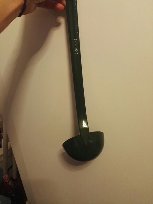 Ретро голям черпак в зелен цвят с дълга удобна дръжка 30 см и 0,230мл