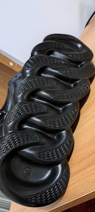 Adidasi Versace Chain Reaction