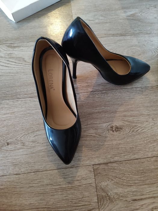 Лакированные туфли