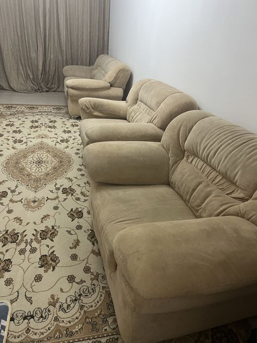 Продам диван с креслом