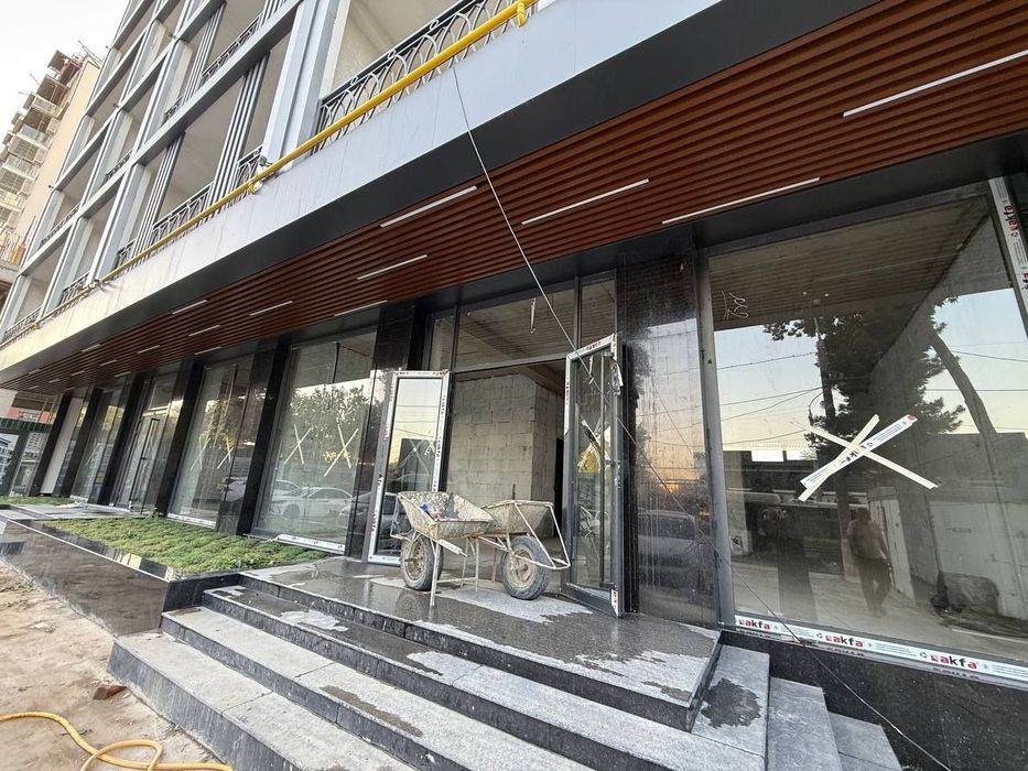 Дархан! Продается нежилое помещение 700 кв.м или половина