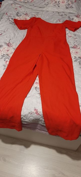 Salopetă roșie, mărimea L