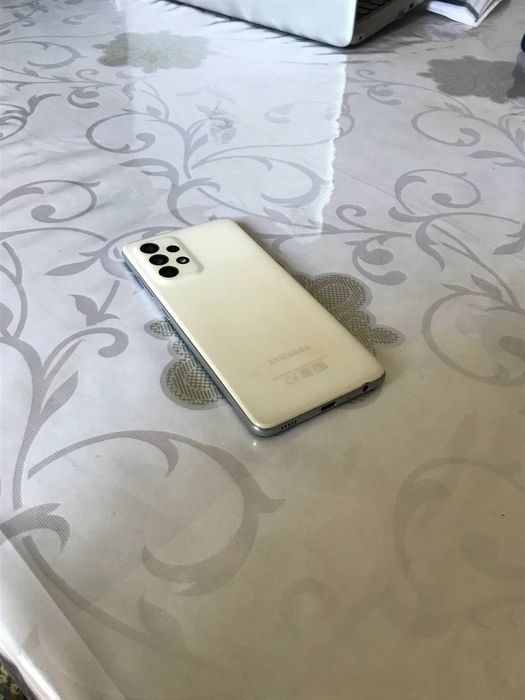 Galaxy A52  в отличном качестве