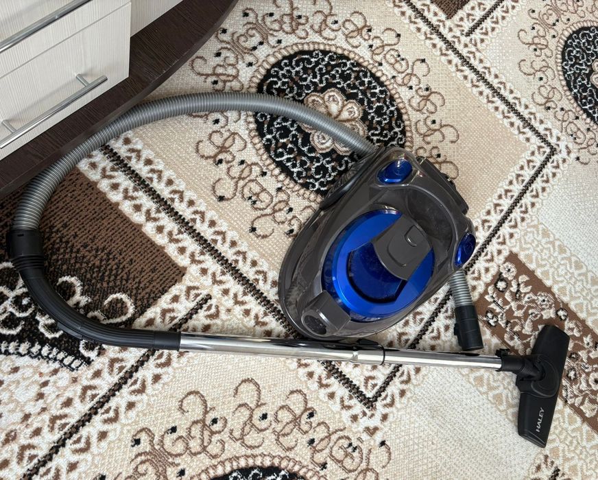 Продам пылесос Haley