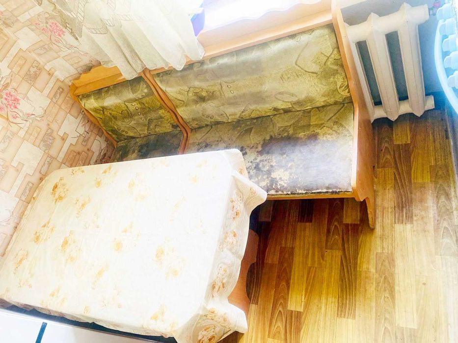 Стол со сиденьями