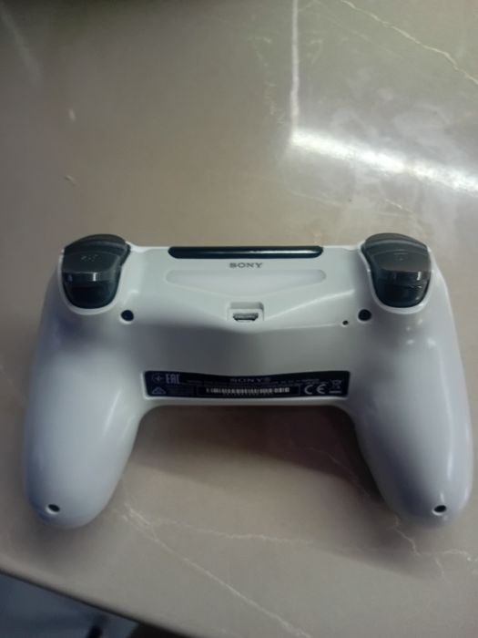 Dualshock 4 version 2
