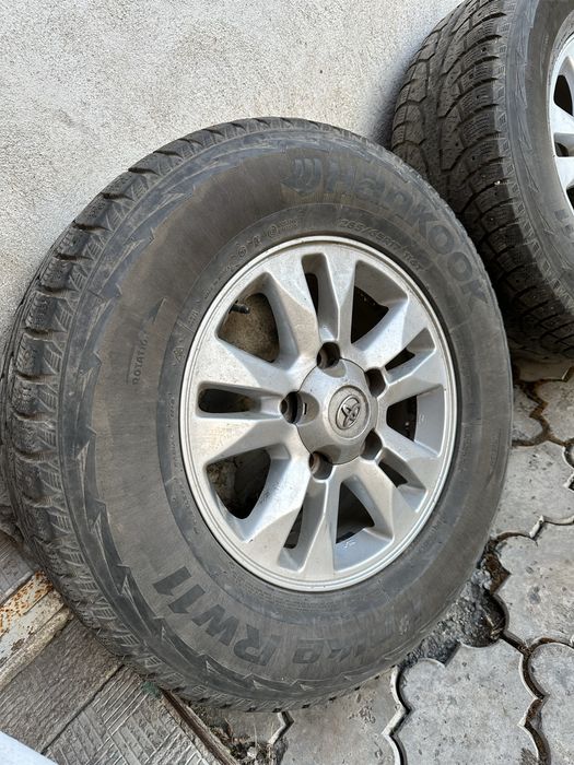 диски R17 ( крузак) оригинал  + резина Hankook