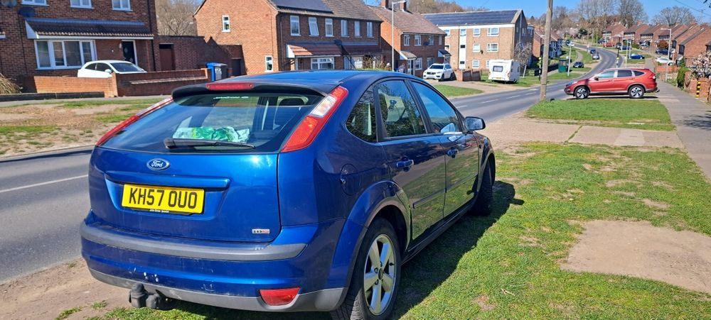 Dezmembrez ford focus 2.0 tdci