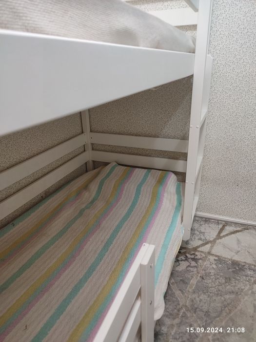 Продается двухъярусная кровать