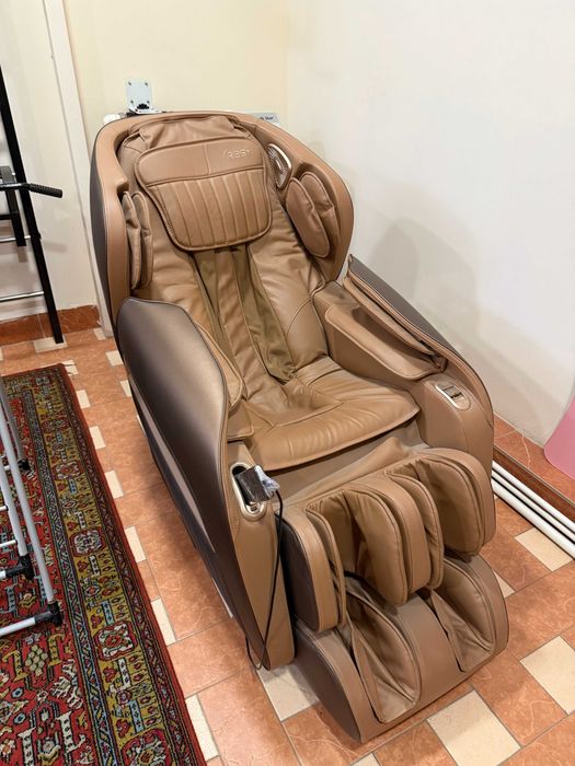 Массажное кресло iRest SL-A305-3 в идеальном состоянии