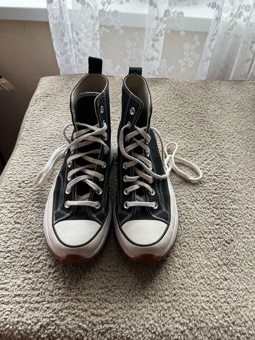 Converse Run Star Hike