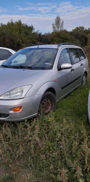 Vând ford focus an 2001