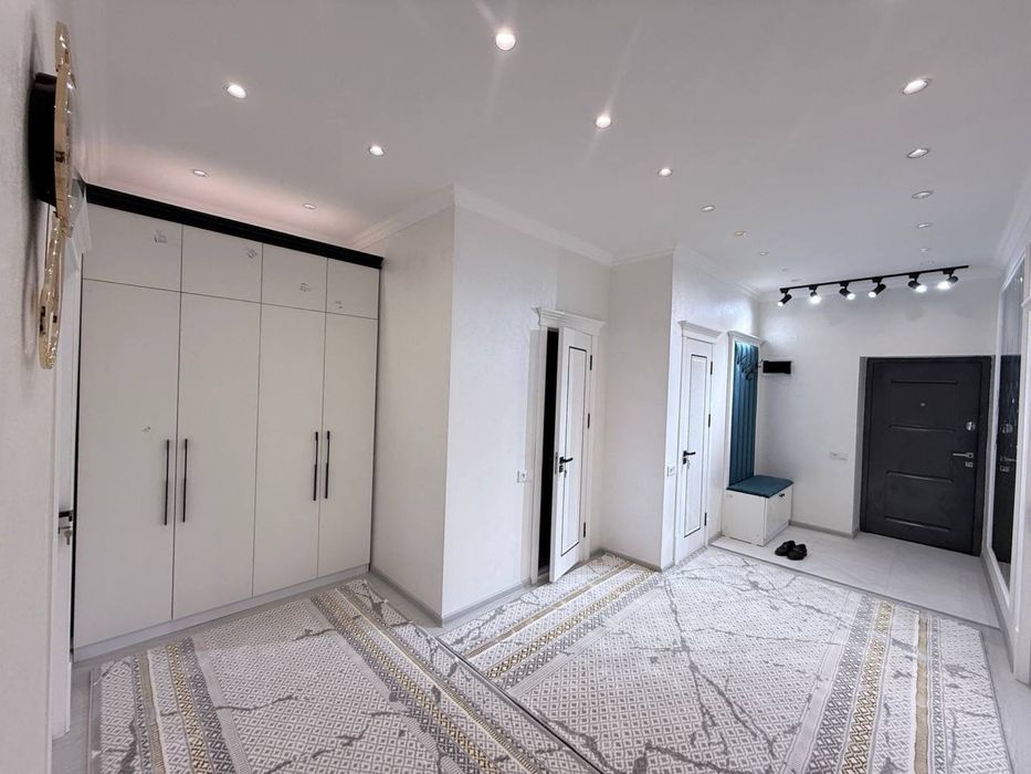 Продается 4 ком. Квартира площадью 109 кв.м. По ул. Рудаки