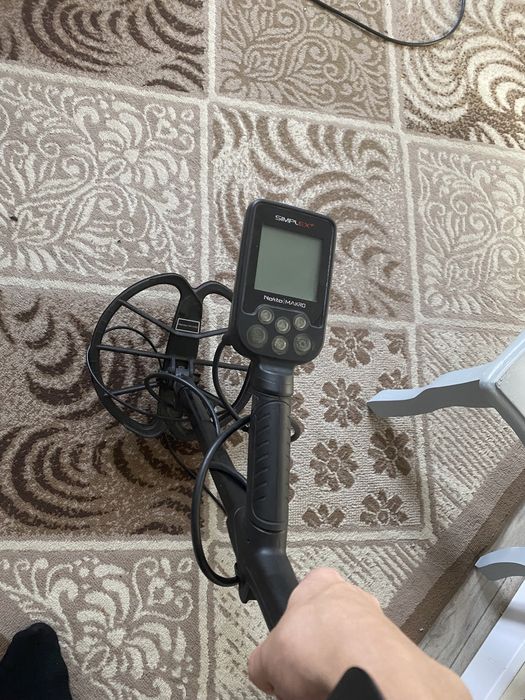 Продам металлоискатель в хорошем состояний