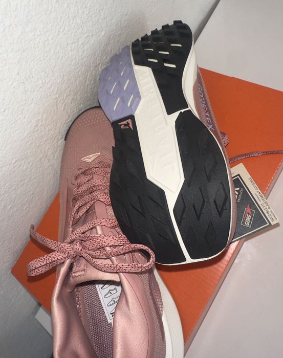 Чисто нови дамски маратонки Nike Pegasus Trail 5 GORE-TEX pink