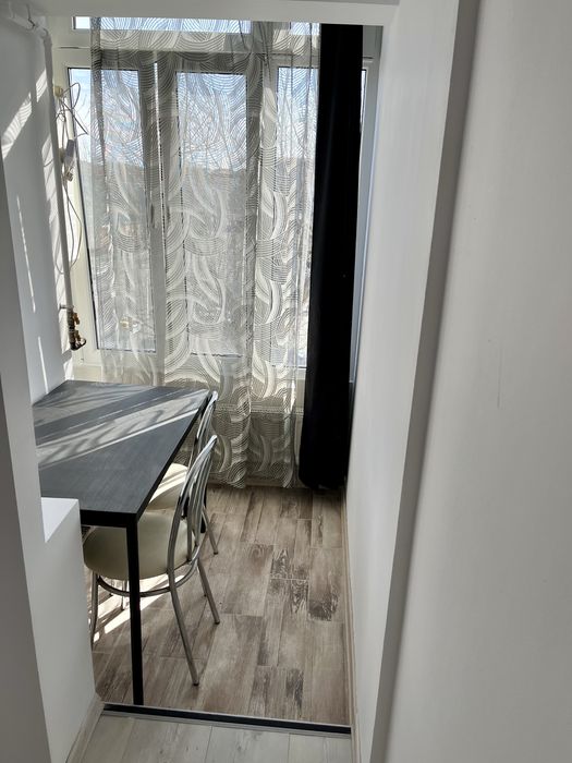 Garsoniera de vanzare in blocul upet Bd Independentei