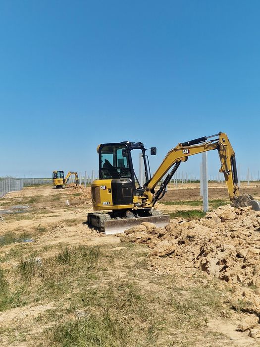 Miniexcavator miniincarcator cilindru compactor picon bobcat buldoexca