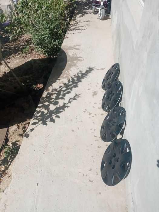 Шина б/у. Рабочий charmhoo калпак кобальт