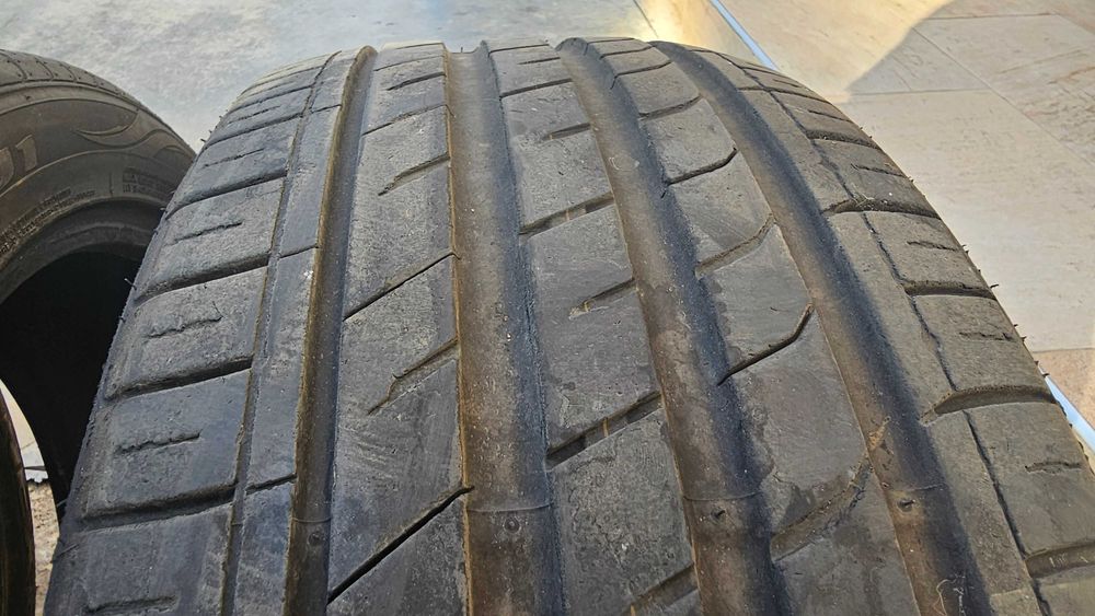 Летни гуми 245/45/19 в много добро състояние