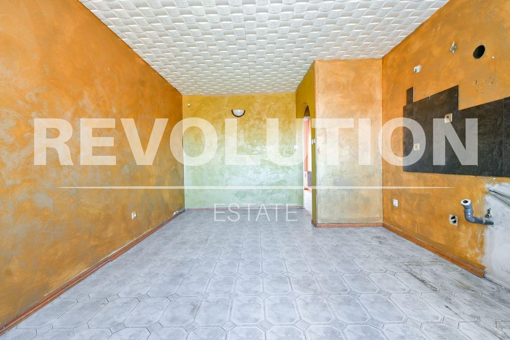 Тристаен апартамент в ж.к. Сухата река