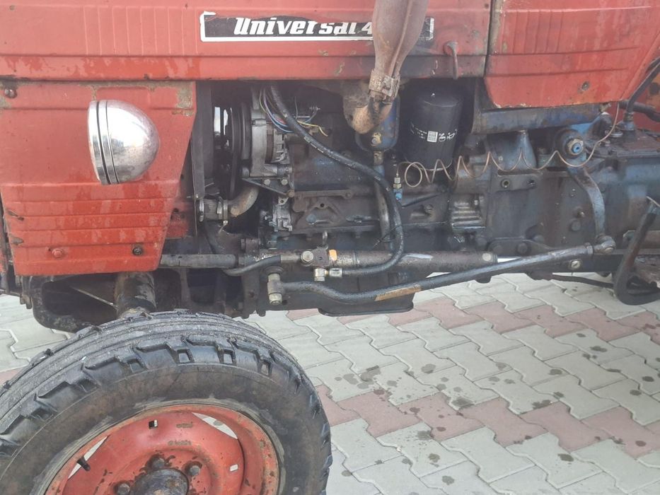 Tractor 445 Universal