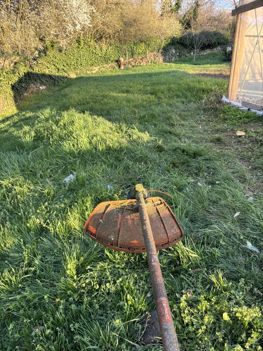 Косене на трева | Рязане на дървета | Почистване | Извозване .