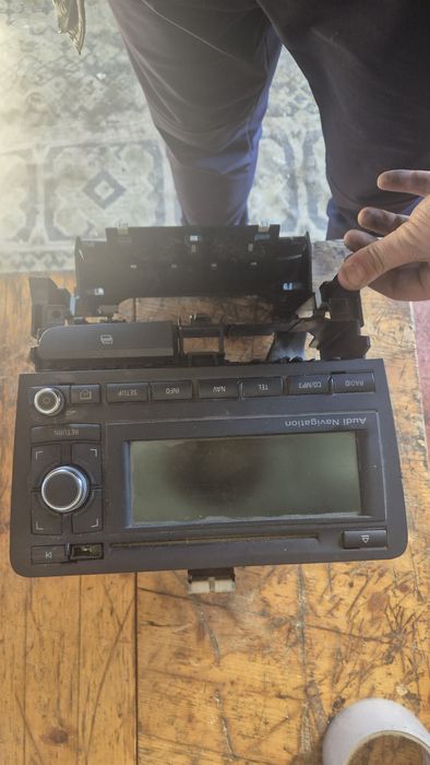 Оригинално CD с Панел за Ауди А4 Б7