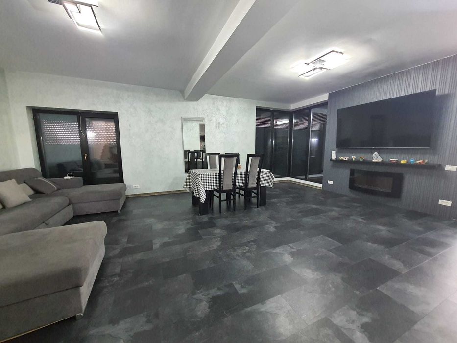 AGIGEA- De Vanzare Vila 5 Camere 190 mp Teren 500 mp