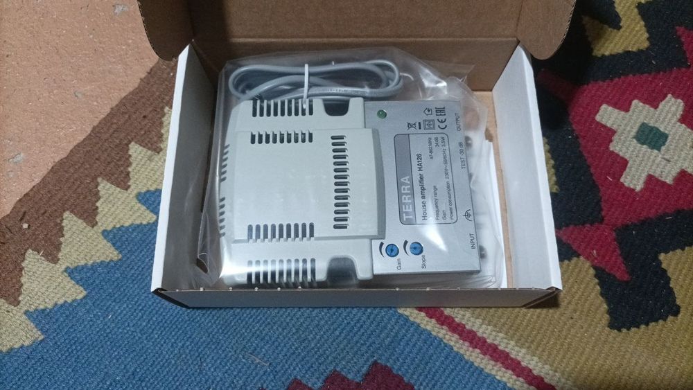 Терра усилитель телевизионного сигнала НА126