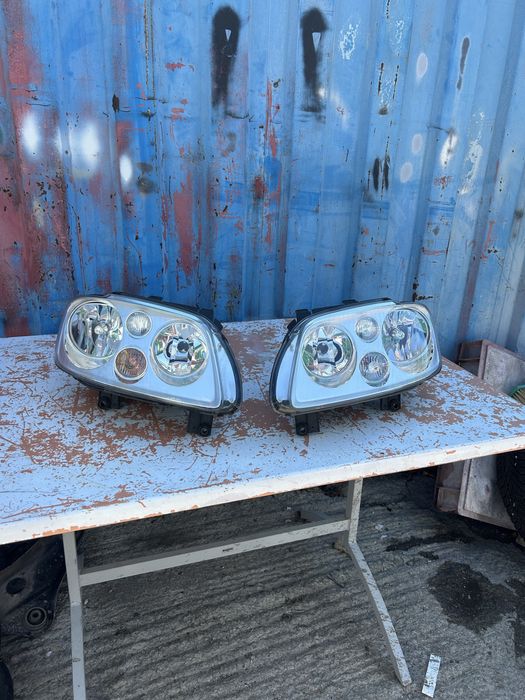 Решетка и десен фар за volkswagen touran