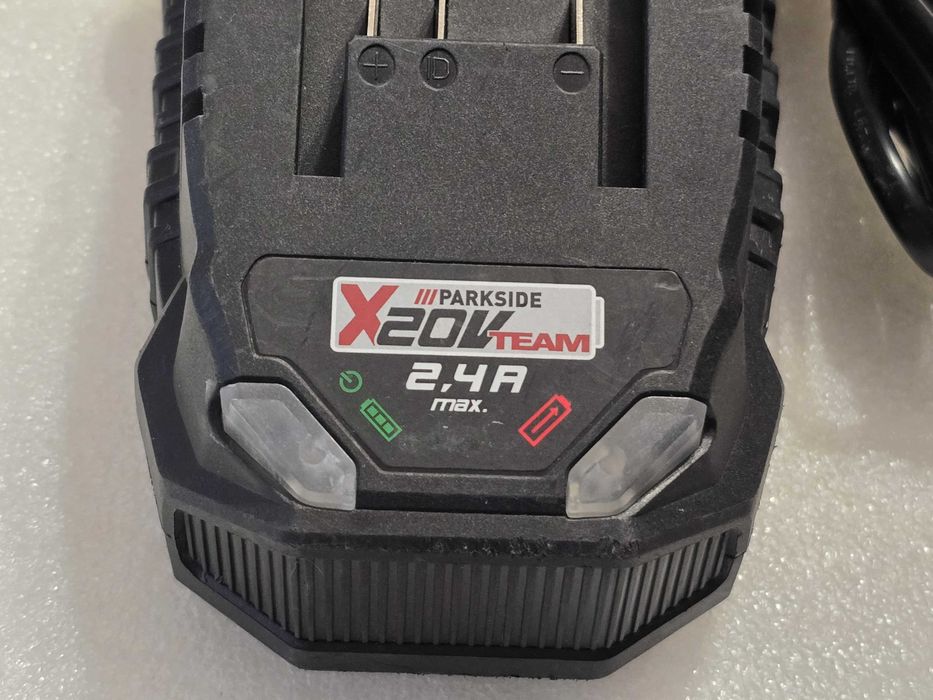 Incarcator Parkside seria X20V Team, PLG 20 C1, 21,5V - 2.4A 51,6W