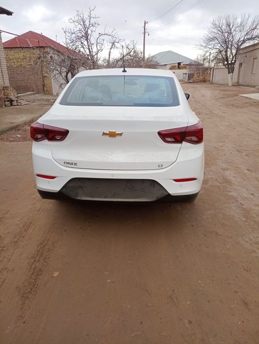 Onix 3 pazisiya mexanika shoʻt benzinda