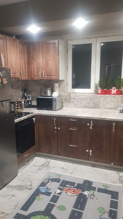 Продава се Тристаен апартамент в Дупница - 70 кв.м за 940 €/кв.м - Снимка #1