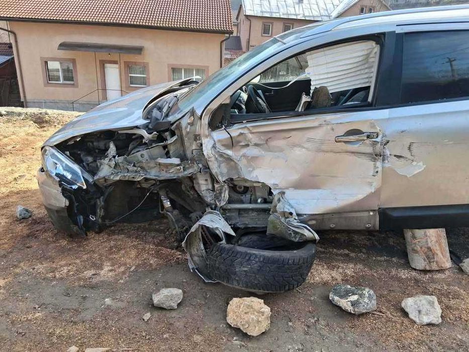 Vand epava Nissan Qasqui +2