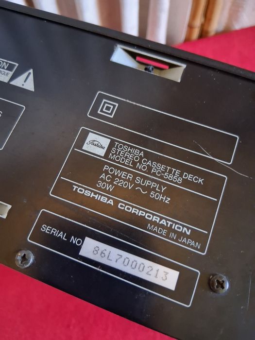 Deck stereo Toshiba
