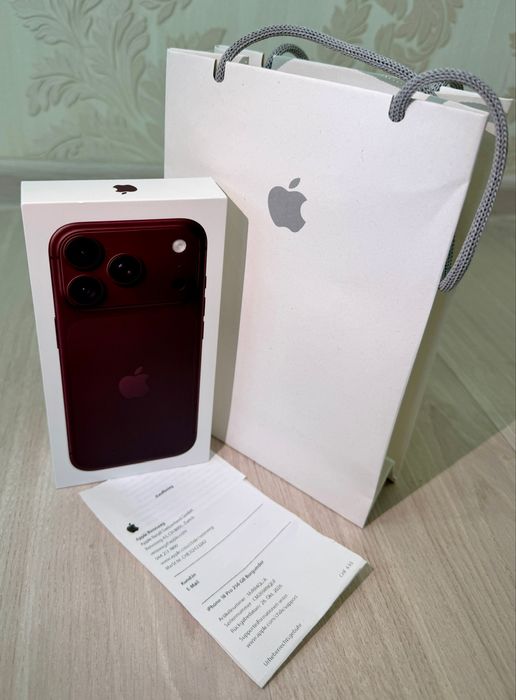 iPhone 18 Pro Burgundy