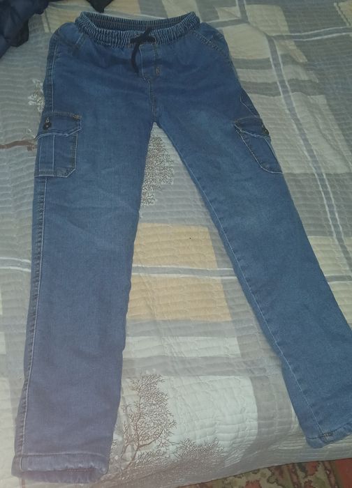 Джинсы детские на 9-10 лет
