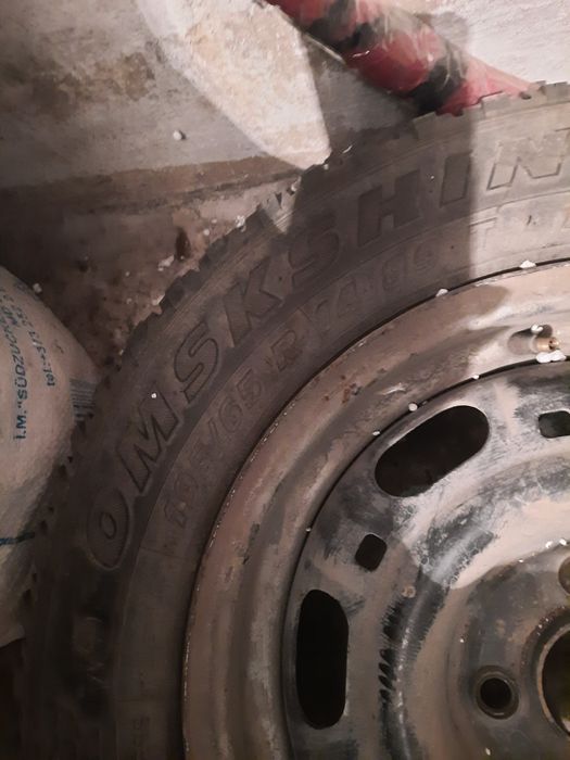 Резина зимняя 14