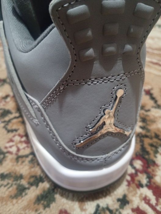 Air Jordan 4 cool grey