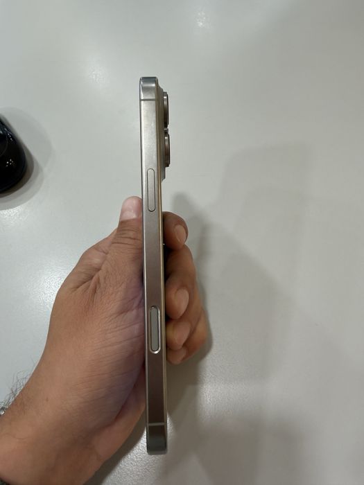 Iphone 16 Pro Max, 256GB, fara zgarieturi