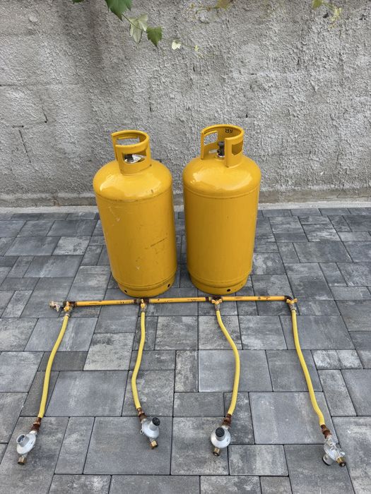 Butelii gaz 4 bucati + rampa gaz cu furtune si ceasuri