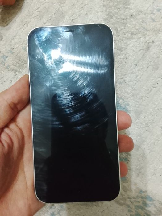 Айфон 12 хорошый состояние 9/10