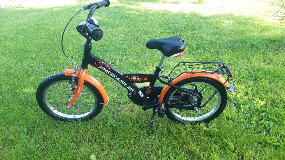 Vand  bicicleta copii Pegasus cu roti 16 "