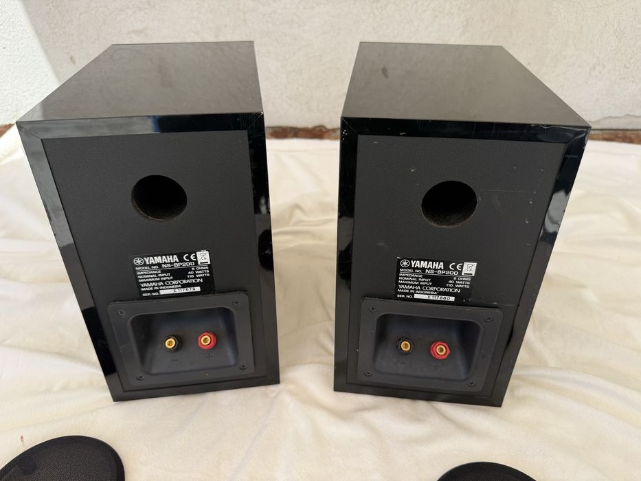 Boxe Yamaha NS-BP200 Pianoblack