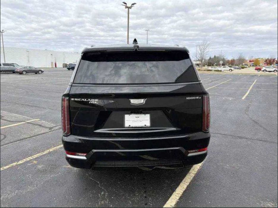 Mix Motors Cadillac Escalade IQL Sport 2026