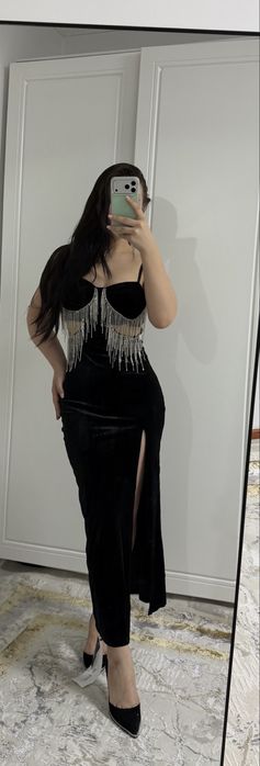 Платье со стразами 7.000 тг